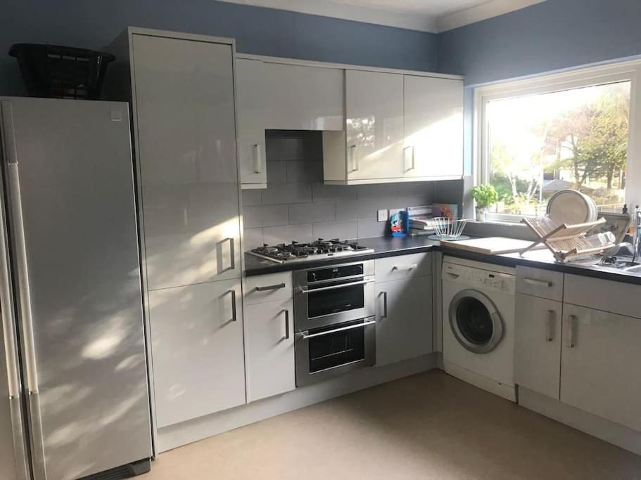 Spacious 5 Large Bedroom Victorian House - Beach 2 Miles Poole Buitenkant foto