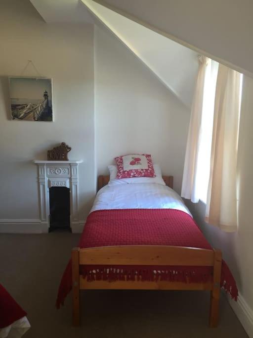 Spacious 5 Large Bedroom Victorian House - Beach 2 Miles Poole Buitenkant foto
