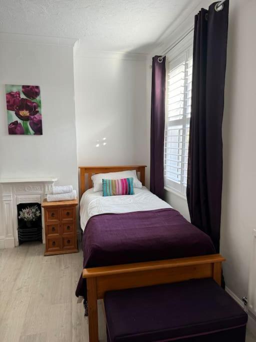 Spacious 5 Large Bedroom Victorian House - Beach 2 Miles Poole Buitenkant foto